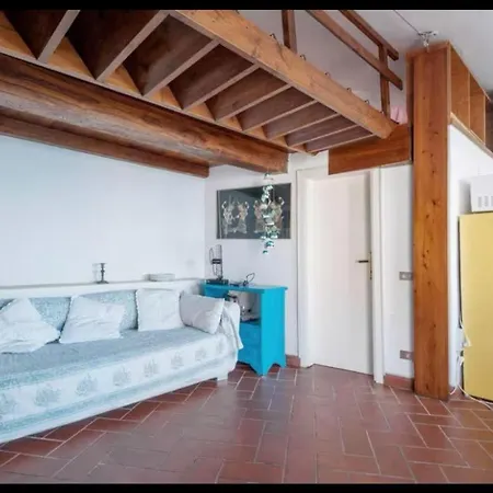 Casa Gio&robi Con Vista Apartment *